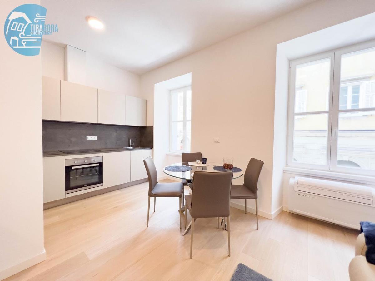Cavana 2 Tirabora Short Rent Триест Екстериор снимка